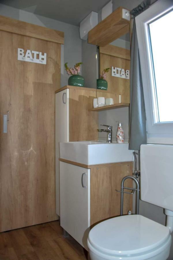 Mobile Home Laura Tisno Εξωτερικό φωτογραφία