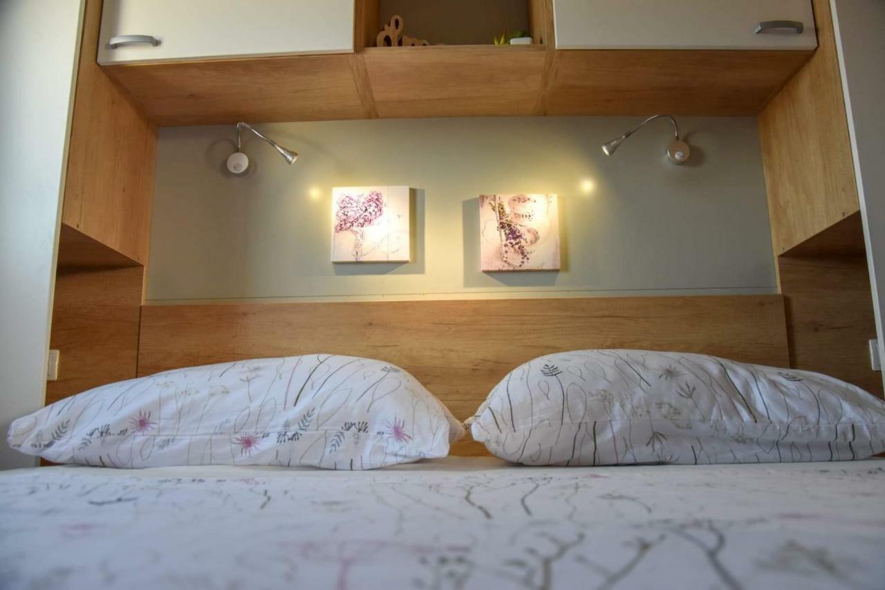 Mobile Home Laura Tisno Εξωτερικό φωτογραφία