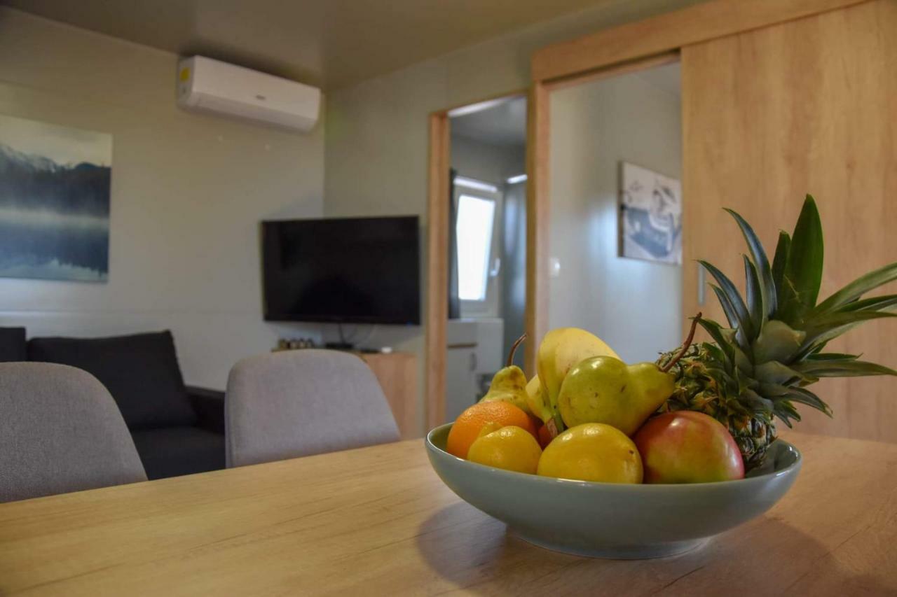 Mobile Home Laura Tisno Εξωτερικό φωτογραφία