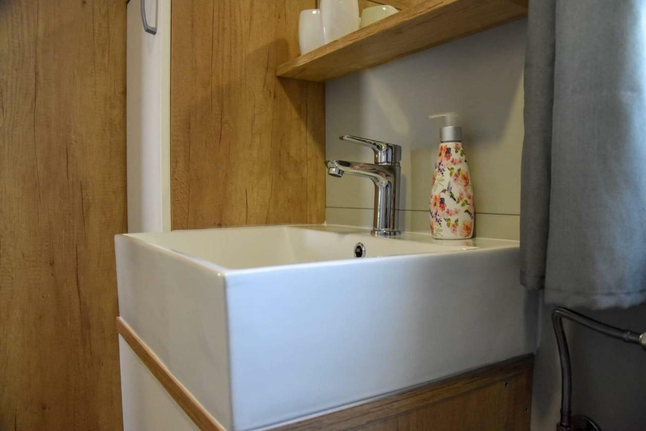 Mobile Home Laura Tisno Εξωτερικό φωτογραφία
